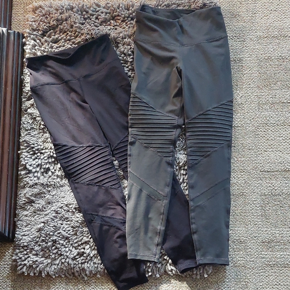 Old Navy Active Black and Gray Leggings